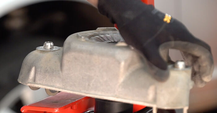 Wie kompliziert ist es, selbst zu reparieren: Stoßdämpfer am Audi A6 C6 Avant 2.7 TDI 2011 ersetzen – Laden Sie sich illustrierte Wegleitungen herunter