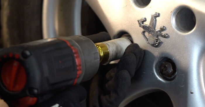 Peugeot 206+ 1.1 2011 Spurstangenkopf wechseln: Gratis Reparaturanleitungen