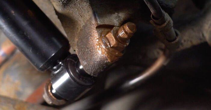 Peugeot 206+ 1.1 2011 Stoßdämpfer wechseln: Gratis Reparaturanleitungen