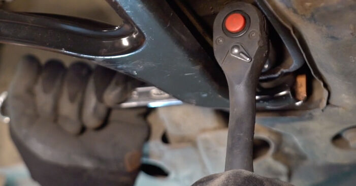 RENAULT TWINGO 1.2 Control Arm replacement: online guides and video tutorials