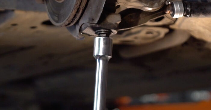 Replacing Anti Roll Bar Links on Audi A4 B7 2004 2.0 TDI 16V by yourself