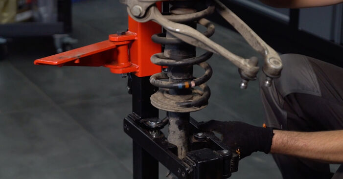 AUDI A4 S4 quattro Shock Absorber replacement: online guides and video tutorials