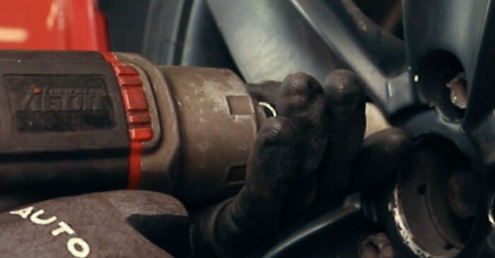 Cómo reemplazar Bieletas de Suspensión en un SEAT Alhambra (710, 711) 2.0 TDI 2011 - manuales paso a paso y guías en video