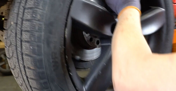 Смяна на Seat Ibiza 6j Комби 1.6 TDI 2012 Спирачни Накладки: безплатни наръчници за ремонт