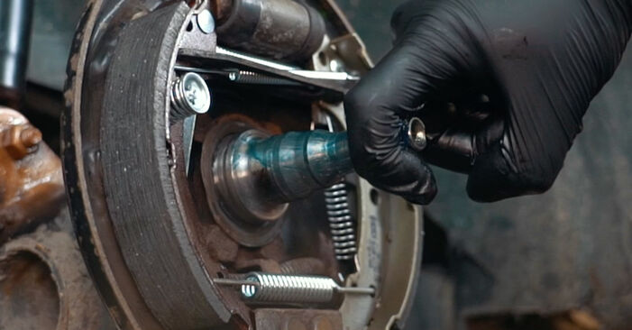 Combien de temps dure le remplacement : Roulement de roue sur VW 411/412 - manuel PDF informatif