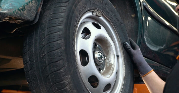 Replacing Wheel Bearing on VW Vento 1h2 1993 1.8 by yourself