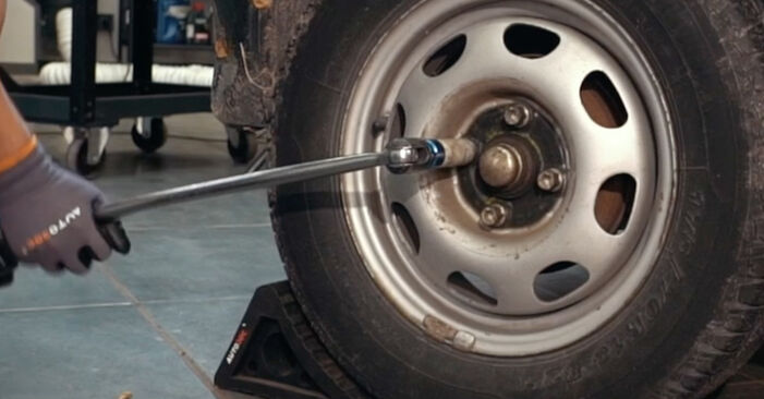 VW DERBY Rato guolis keitimas: nemokamos remonto instrukcijos