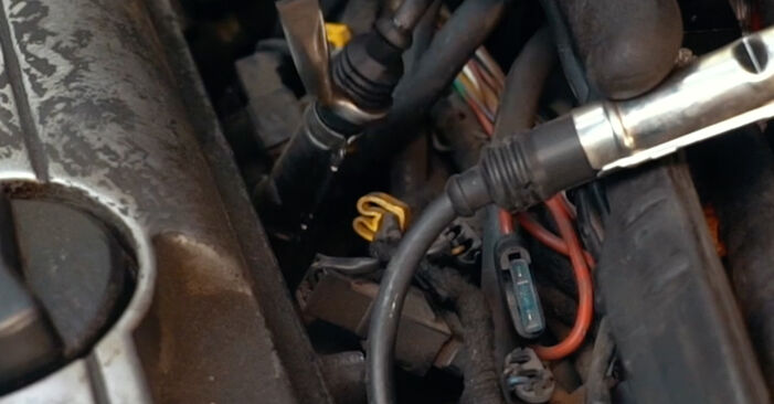 Changing Spark Plug on VW Polo Classic (86C, 80) 1.4 D 1988 by yourself