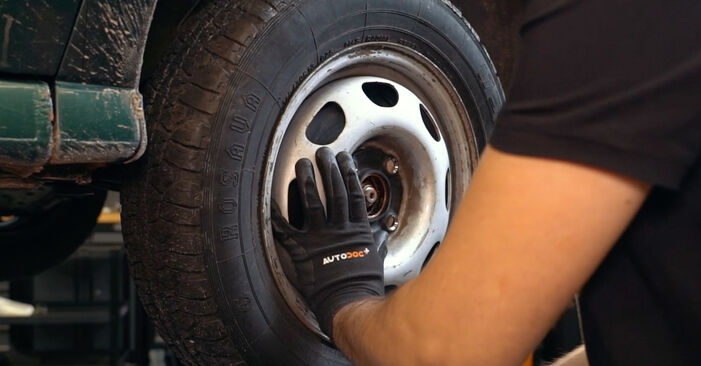 VW POLO Box (6NF) 1.6 1996 Bremsscheiben wechseln: Gratis Reparaturanleitungen