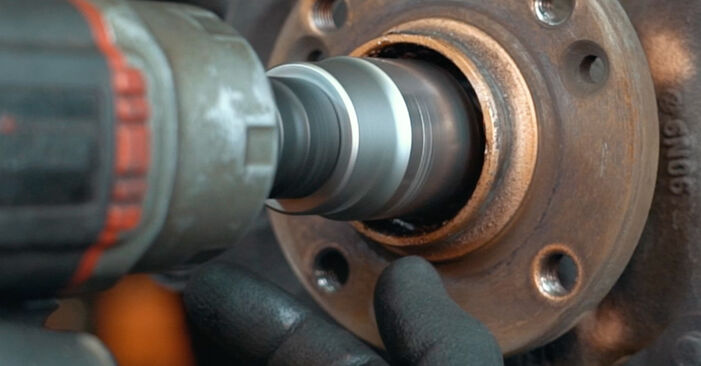 VW POLO 1.3 Cat Wheel Bearing replacement: online guides and video tutorials