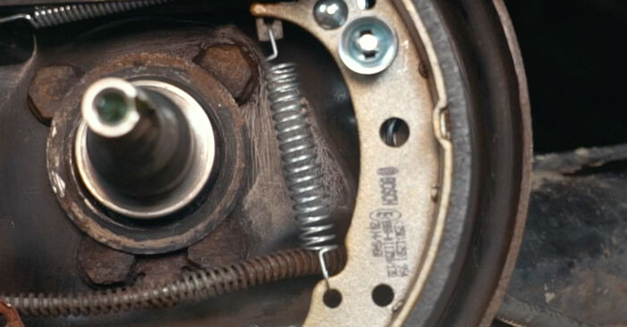 VW JETTA 1.6 Brake Shoes replacement: online guides and video tutorials