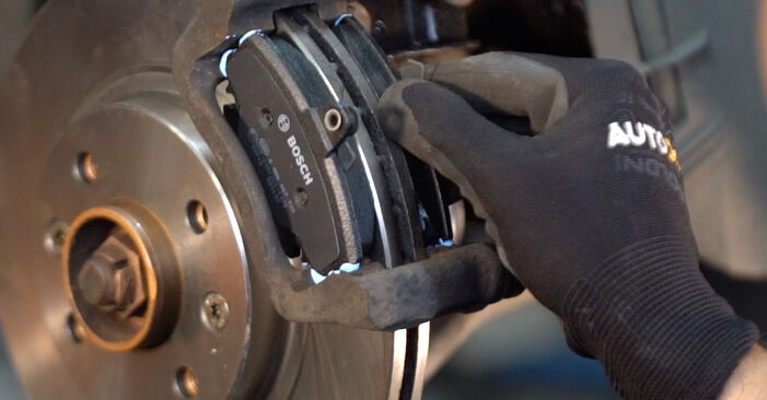 Changing of Brake Discs on RENAULT LOGAN I (LS_) 2012 won't be an issue if you follow this illustrated step-by-step guide
