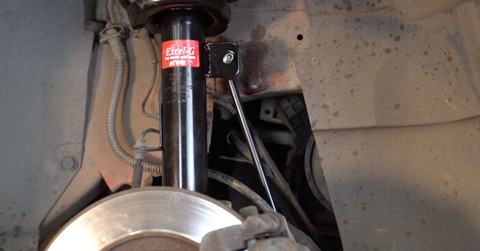 Replacing Anti Roll Bar Links on Citroen C2 Mk1 2013 1.4 HDi by yourself