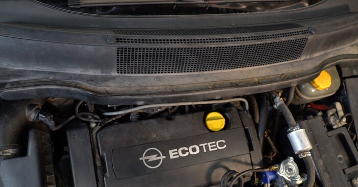 Zamenjajte Blazilnik na Opel Astra H L70 2004 1.7 CDTI (L70) sami