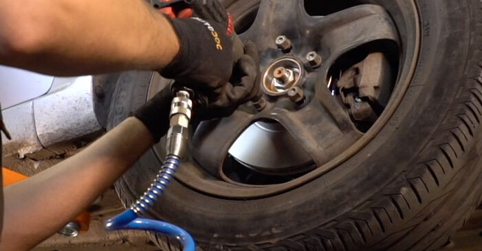 Wie schmierig ist es, selber zu reparieren: Bremssattel beim Opel Combo C Tour 1.7 DI 16V 2007 wechseln – Downloaden Sie sich Bildanleitungen