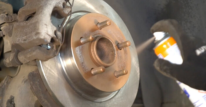 VOLVO V40 1.6 D2 Brake Discs replacement: online guides and video tutorials
