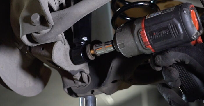 Wie lange benötigt das Auswechseln der Teile: Stoßdämpfer beim Volvo S40 mk2 2012 - Detailliertes PDF-Tutorial