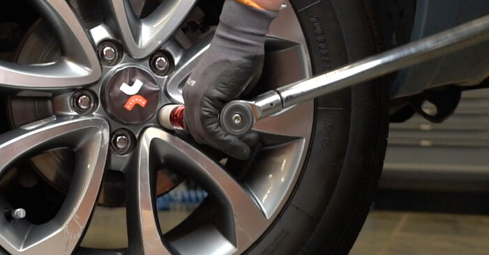 Wechseln Sie Bremsbeläge beim Nissan X Trail t30 2011 2.2 dCi 4x4 selber aus