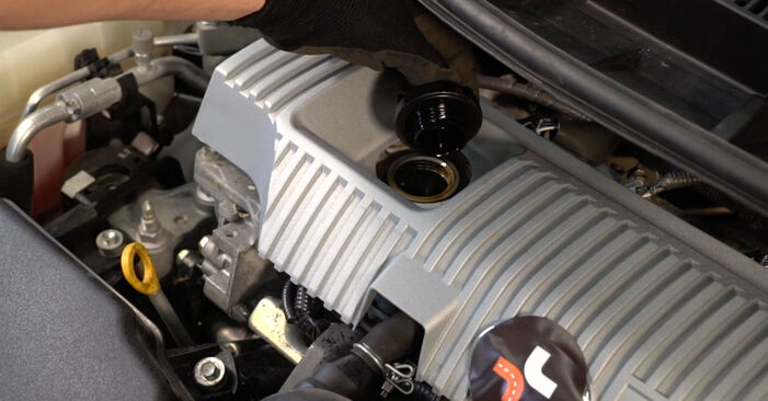 How to change Oil Filter on Matrix E140 2008 - free PDF and video manuals