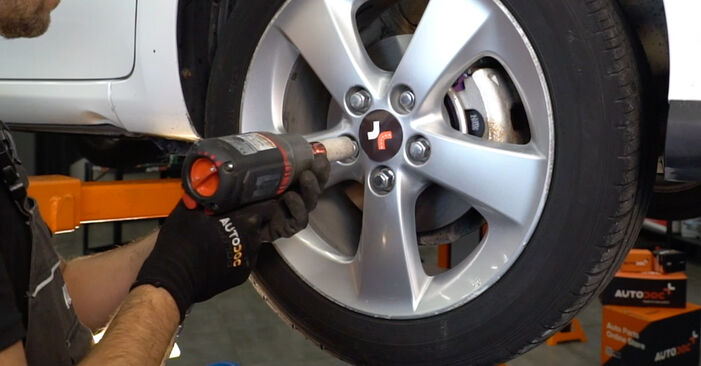 Vanskelighetsgrad: Bytte av Bærebru på Toyota Auris Stasjonsvogn 1.3 (NRE180_) 2013 – last ned illustrert veiledning