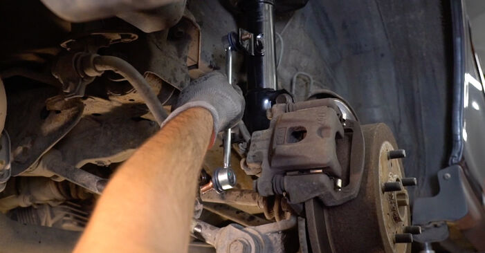 Changing of Anti Roll Bar Links on ES XV60 2013 won't be an issue if you follow this illustrated step-by-step guide