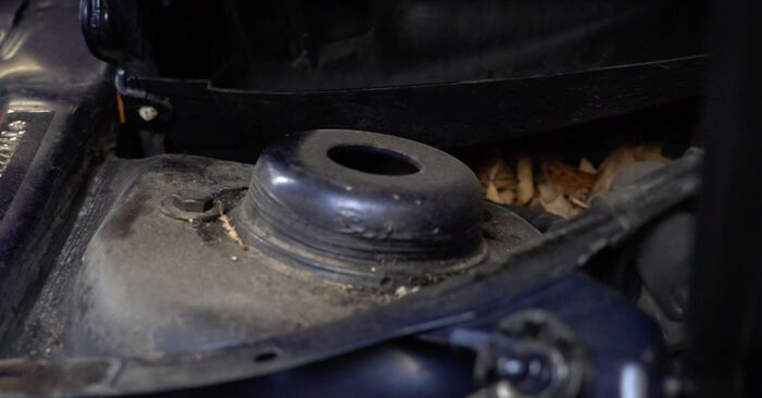 VW CC 358 2.0 TDI 4motion 2013 Federn wechseln: Gratis Reparaturanleitungen