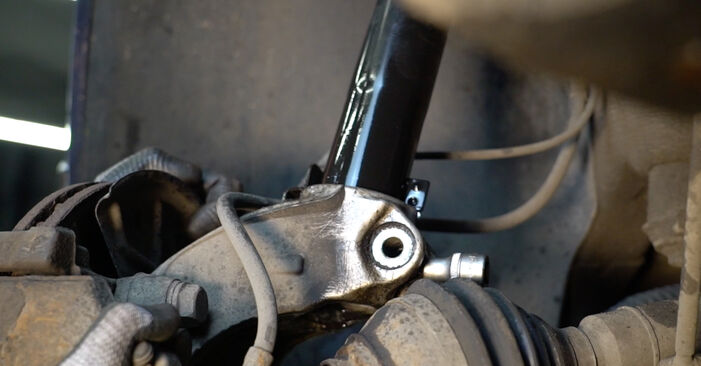 Смяна на VW CC 358 2.0 TDI 4motion 2013 Пружинно окачване: безплатни наръчници за ремонт