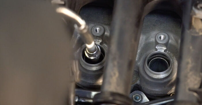 Cómo es de difícil hacerlo usted mismo: reemplazo de Bujía de Encendido en un Honda Jazz 3 1.5 4WD (GE9) 2013 - descargue la guía ilustrada