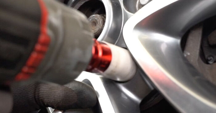 NISSAN ALMERA 2.0 Wheel Bearing replacement: online guides and video tutorials