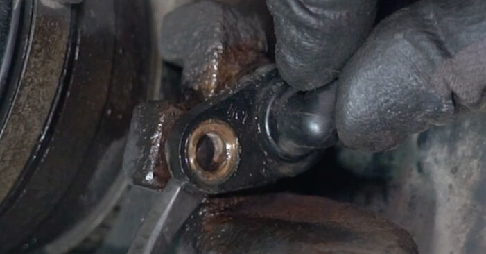 How to change Wheel Bearing on Nissan Primera P12 Saloon 2002 - free PDF and video manuals