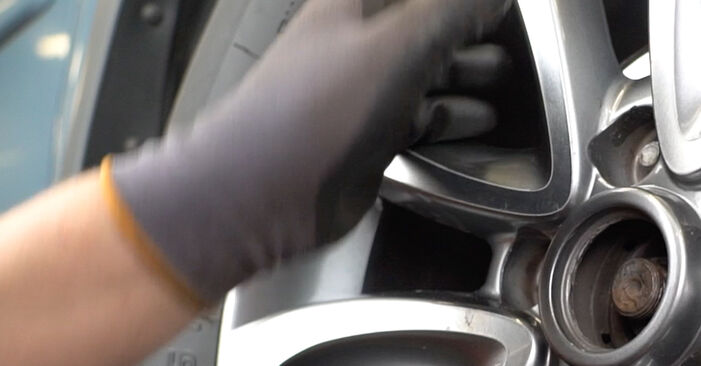 Schimbare Rulment roata la Nissan Primera P12 Hatchback 2012 1.8 de unul singur