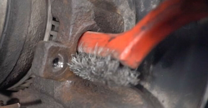 Replacing Wheel Bearing on Nissan Primera P12 Hatchback 2012 1.8 by yourself