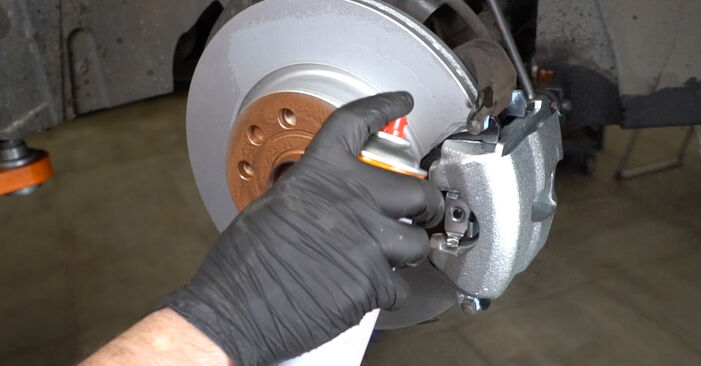 How to change Anti Roll Bar Links on Audi TT Coupe 2014 - free PDF and video manuals