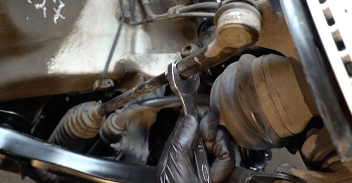 Wie schmierig ist es, selber zu reparieren: Spurstangenkopf beim VW Polo 9n Limousine 1.6 2008 wechseln – Downloaden Sie sich Bildanleitungen