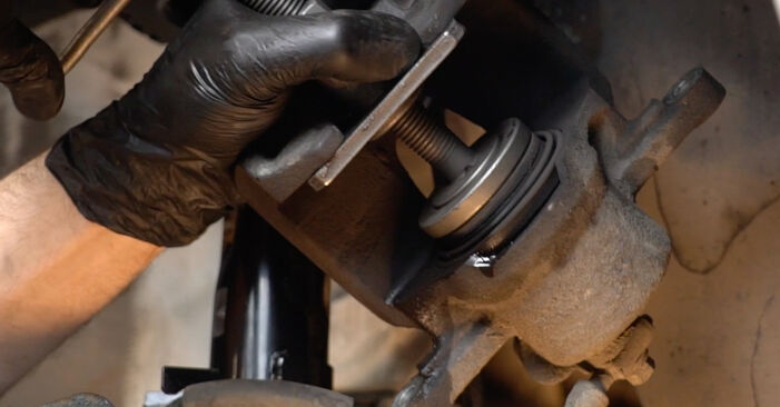 Comment changer Plaquette de frein sur VW SPACEFOX - trucs et astuces