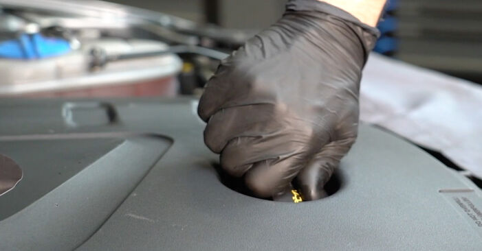 AUDI TT 2014 Ölfilter Schrittweise Anleitungen zum Wechsel von Autoteilen