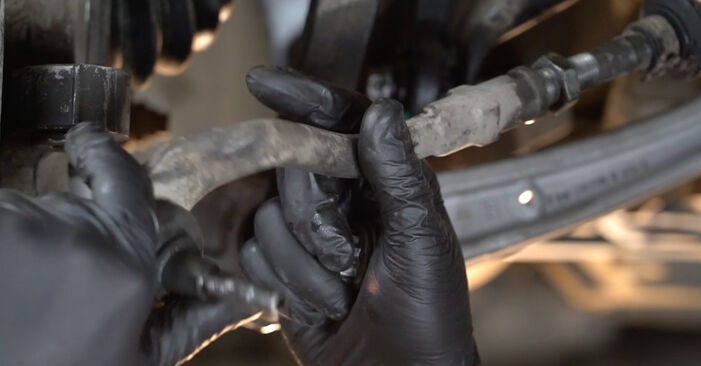 Replacing Track Rod End on Audi Q5 8RB 2008 2.0 TDI quattro by yourself