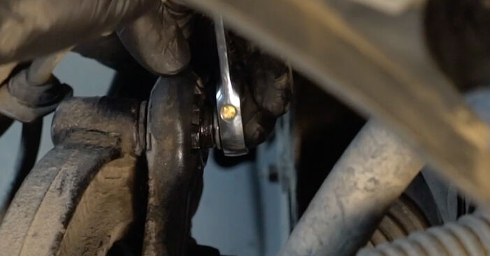 How to replace Anti Roll Bar Links on AUDI Q5 (8RB) 2013: download PDF manuals and video instructions