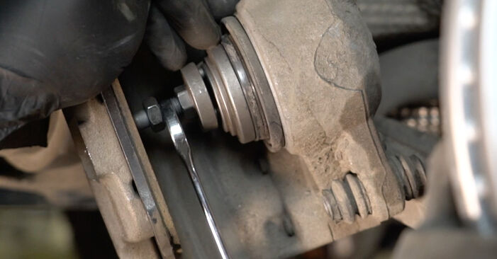 Wie lange braucht der Teilewechsel: Bremsscheiben am Audi A5 F53 2024 - Einlässliche PDF-Wegleitung