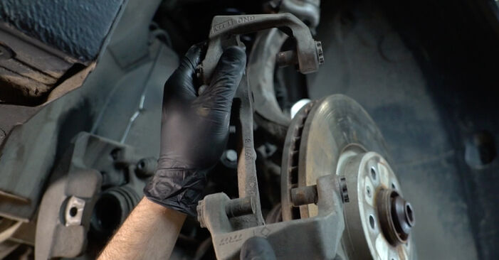 Hvordan skifte Bremseskiver på AUDI A4 Allroad (8KH, B8) 2013 – tips og triks