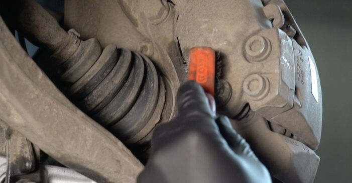 How to remove AUDI Q5 2.0 TDI 2012 Brake Pads - online easy-to-follow instructions