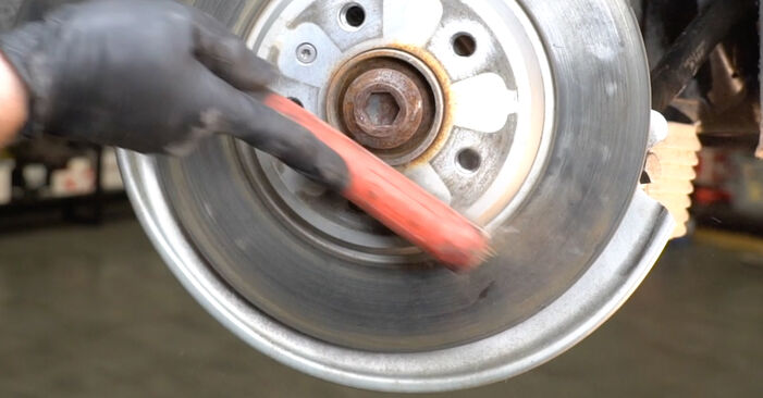 How to change Brake Discs on AUDI A7 Sportback (4GA, 4GF) 2013 - tips and tricks