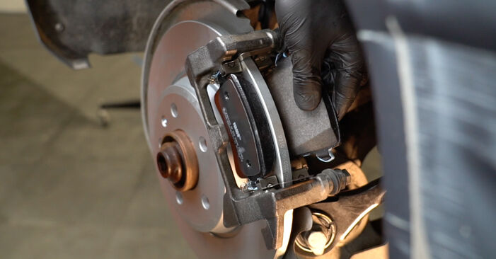 Replacing Brake Discs on Audi A5 B8 Convertible 2010 3.0 TDI quattro by yourself