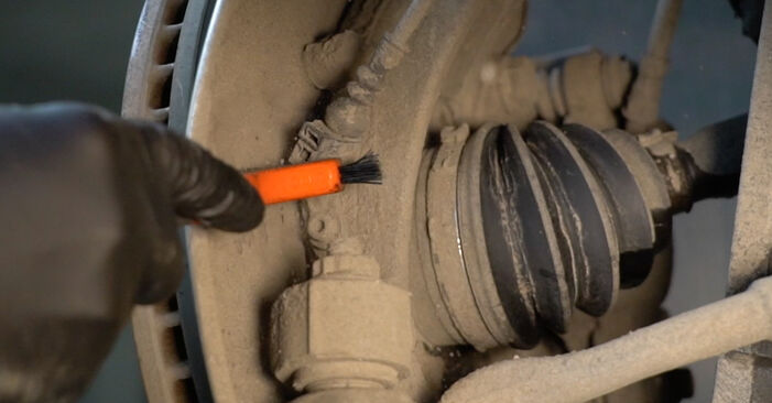 Wie schmierig ist es, selber zu reparieren: Stoßdämpfer beim Audi A5 B8 Cabrio 1.8 TFSI 2015 wechseln – Downloaden Sie sich Bildanleitungen