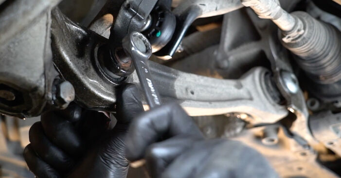 Wie schmierig ist es, selber zu reparieren: Querlenker beim Audi A5 B8 Cabrio 1.8 TFSI 2015 wechseln – Downloaden Sie sich Bildanleitungen