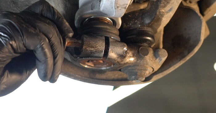 Replacing Control Arm on Audi Q5 8RB 2008 2.0 TDI quattro by yourself