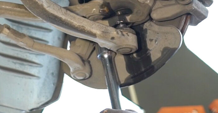 Wie lange braucht der Teilewechsel: Querlenker am Mercedes A207 2011 - Einlässliche PDF-Wegleitung