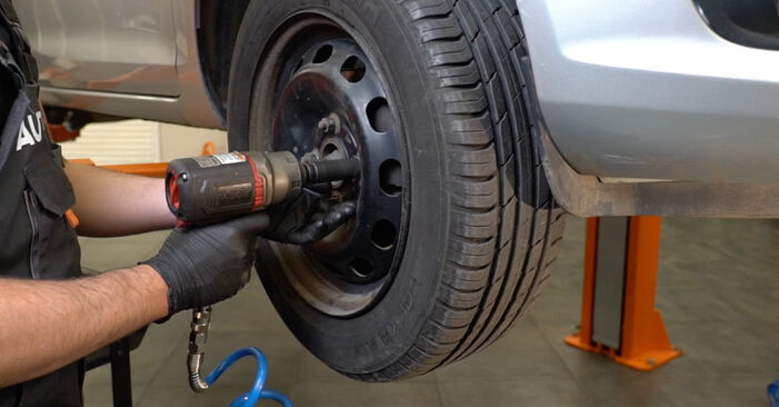 Ford B-Max JK 1.6 TDCi 2014 Spojovacia tyč výmena: bezplatné návody z našej dielne