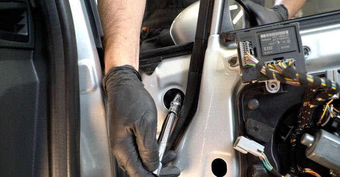Ford B-Max JK 1.6 TDCi 2014 Außenspiegel wechseln: Gratis Reparaturanleitungen