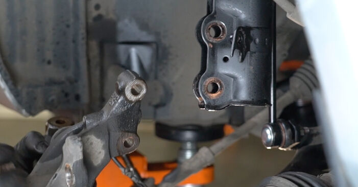 A substituição do Rolamento da Roda no FORD B-MAX (JK) 1.5 TDCi 2013 não é mais um problema com o nosso tutorial passo a passo.